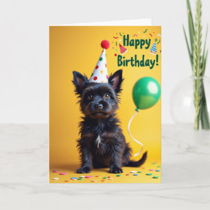 Verjaardagskaart met vrolijke kleine hond en hoed kaart
