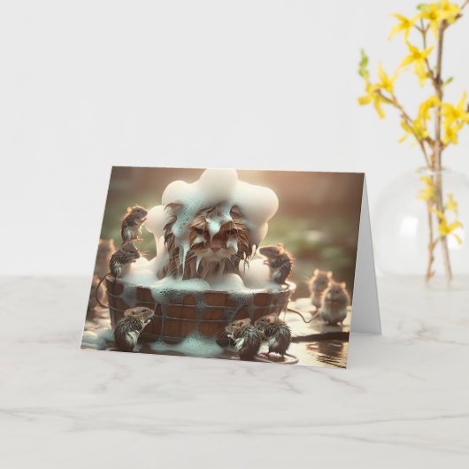 Verjaardagskat die een bad krijgt kaart (Gele Bloem)