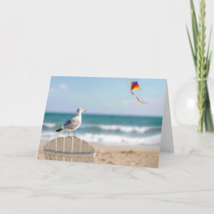 Verjaardagsmeeuw die een vlieger vliegt kaart