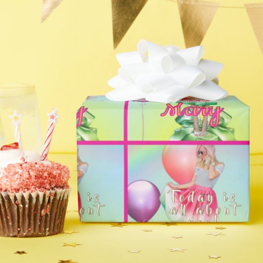 Verjaardagsmeisje cadeaupapier (Verjaardagsfeest)