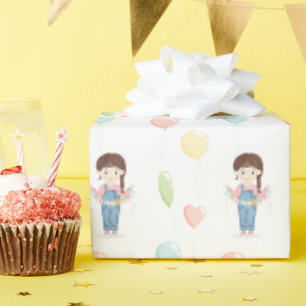 Verjaardagsmeisje in overall bruin haar cadeaupapier