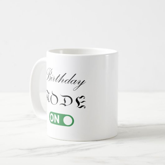 Verjaardagsmodus is ingeschakeld koffiemok (Voorkant links)