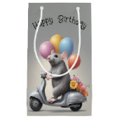 Verjaardagsmuis op een scooter klein cadeauzakje (Voorkant)