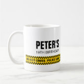 Verjaardagspatroon met het ontwerp van de politieb koffiemok (Links)