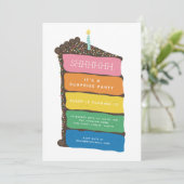 Verjaardagstaart met regenbooglagen voor een verra kaart (Staand voorkant)