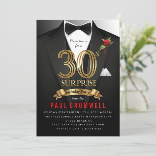 Verjaardagsuitnodiging 30e verjaardag in smoking kaart (Staand voorkant)
