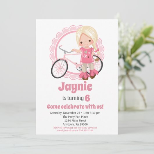 Verjaardagsuitnodiging Blond Bicycle Girl Kaart (Staand voorkant)
