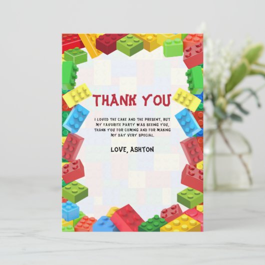 Verjaardagsuitnodiging bouwstenen jongen bedankkaart (Staand voorkant)