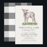 Verjaardagsuitnodiging Little Lamb Kids Kaart<br><div class="desc">Deze leuke geslacht-neutrale "onze kleine lam is x jaar" verjaardagsuitnodiging toont een klein lam op een crèmekleurige achtergrond. De achterkant heeft een witte achtergrond met zwarte buffel/ gingham/ruten patronen. Personaliseer het naar uw wensen. U vindt overeenkomende producten in mijn winkel.</div>