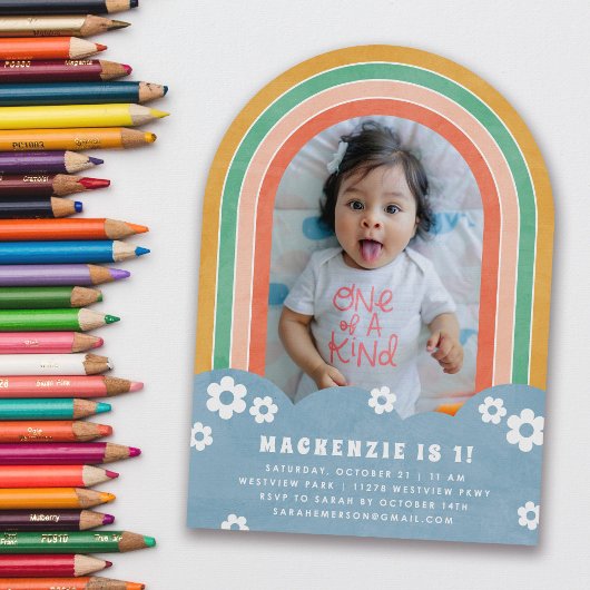 Verjaardagsuitnodiging Oranje Floral Rainbow Kind Kaart