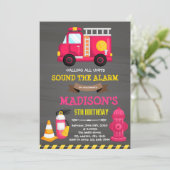 verjaardagsuitnodiging voor brandweermeisjes kaart (Staand voorkant)