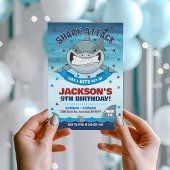 Verjaardagsuitnodiging voor haaien, Boy Under the  Kaart