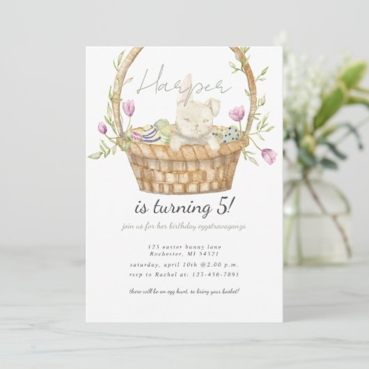 verjaardagsuitnodiging voor het ester bunny kaart (Staand voorkant)