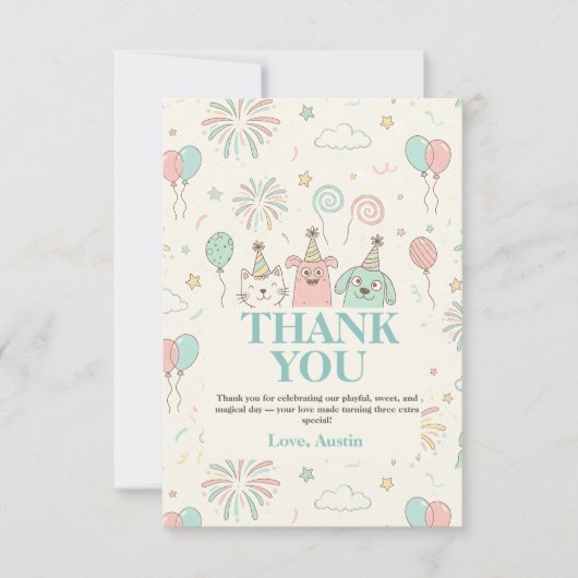 Verjaardagsuitnodiging voor speelse lieve en drie  bedankkaart (Voorkant)