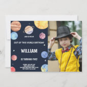 Verjaardagsuitnodigingen buiten deze wereld met fo kaart (Voorkant)