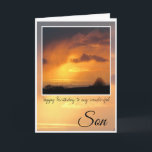 Verjaardagszoon, felle zon achter Stormen wolken Kaart<br><div class="desc">Gelukkige verjaardag zoon. Diepe oranje zon gloeit achter duistere,  wispy stormen wolken. Tekst: Gelukkige Verjaardag aan mijn prachtige Zoon. De binnenste kaart is leeg.</div>