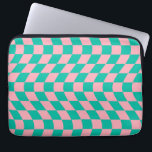 Verkeerde Controle Retro Checkerboard Roze Groen P Laptop Sleeve<br><div class="desc">Koel de gevlekte controleurs in pastelgroene en pastelroze kleur. Een mooi retro psychedelisch ontwerp dat je naar het wonderland brengt. Verdraaid,  golvend,  gevarieerd schaakbord,  gevarieerd cheques,  gevarieerd,  geschikt voor studentenprepy Hoesje voor laptophoes.</div>