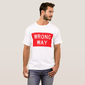 verkeerde weg t-shirt (Voorkant volledig)
