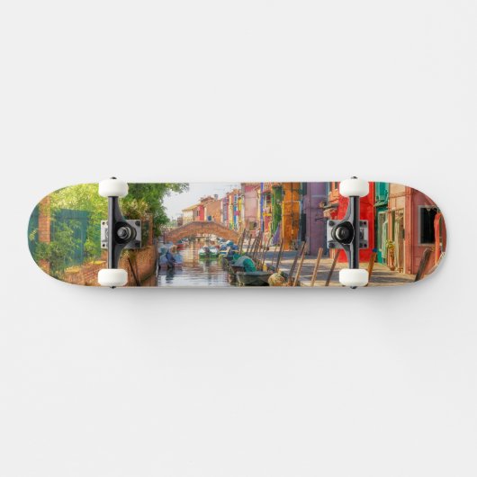 Verken de levendige charme van Burano Persoonlijk Skateboard (Horizontaal)