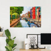 Verken de levendige charme van Burano Poster (Thuiskantoor)