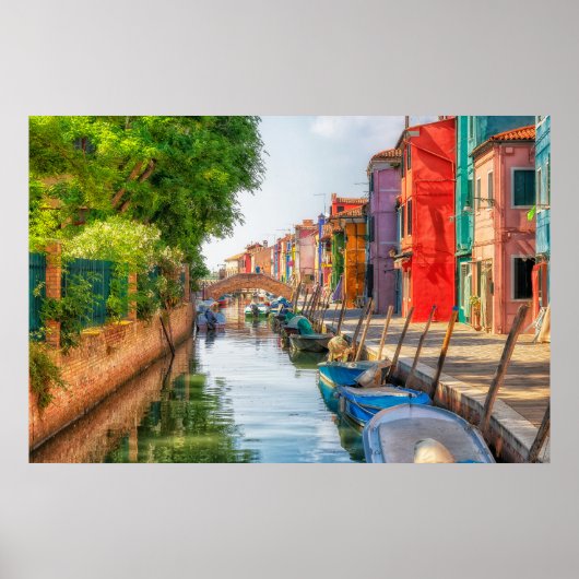 Verken de levendige charme van Burano Poster (Voorkant)