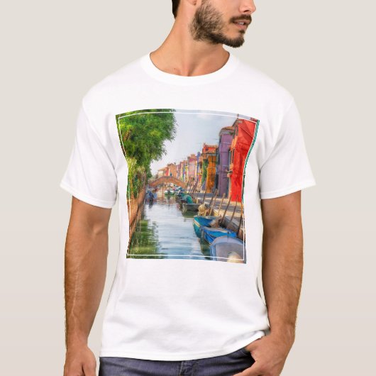 Verken de levendige charme van Burano T-shirt (Voorkant)