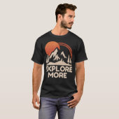 Verken Meer Wandelbergen Kamperen Grappig Expl T-shirt (Voorkant volledig)