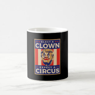 Verkies een Kast Verwacht een Circus Koffiemok