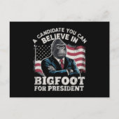 Verkiezing 2024 Grappige Stem Sasquatch VS Briefkaart (Voorkant)
