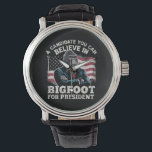 Verkiezing 2024 Grappige stemming Sasquatch USA Horloge<br><div class="desc">Verkiezing 2024 Grappige stemming Sasquatch USA</div>