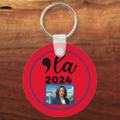 Verkiezing Kamala Harris 2024 Grappig Anti Trump Sleutelhanger (Achterkant)