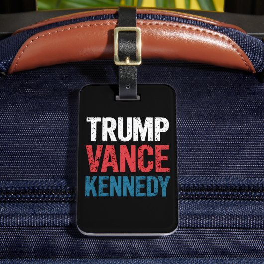 Verkiezingen Trump Vance Kennedy 2024 Bagagelabel (Voorkant Insitu 2)