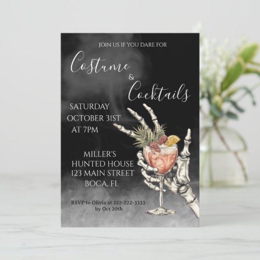 Verkleedfeest met cocktails Halloweenfeest  Kaart (Staand voorkant)