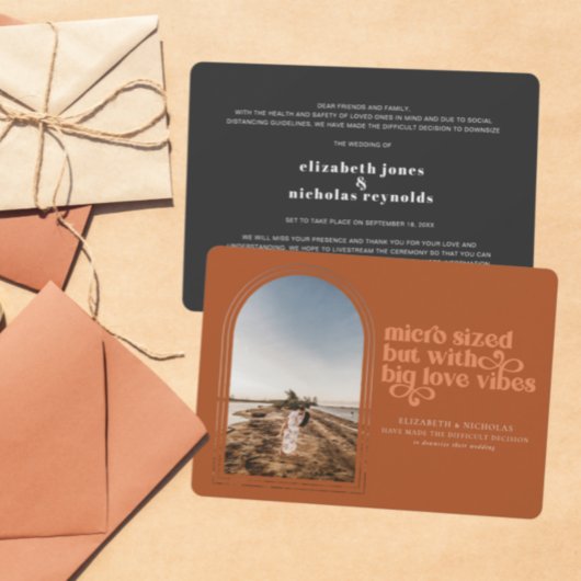 Verkleinde micro-huwelijksfoto-aankondiging aankondiging