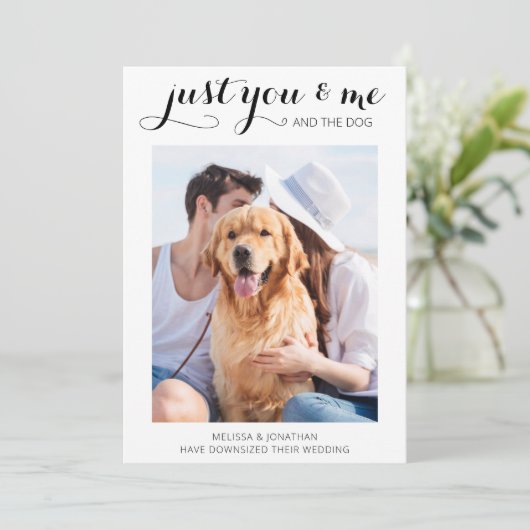 Verkleinde wijziging van plannen achtervolgt huwel save the date (Staand voorkant)