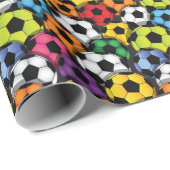 Verkleurd Voetballen Design Wrapping Paper Cadeaupapier (Rol Hoek)