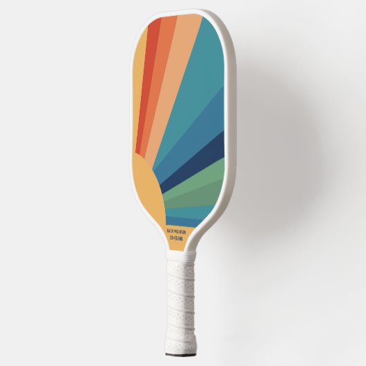 Verkleurde regenboog Zon Aangepaste tekst Naam Tel Pickleball Paddle (Links)