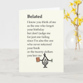 Verlaat een grappig verlaat gelukkig verjaardagsge kaart (Gele Bloem)