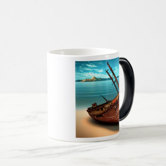 Verlaten boten op een verlaten strand magische mok (Voorkant rechts)