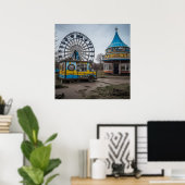 Verlaten Carnaval Leeg reuzenrad en tent Poster (Thuiskantoor)