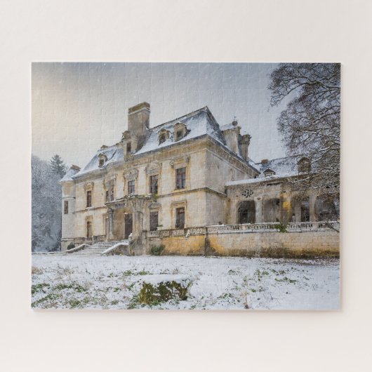 Verlaten Fantasy Frans Chateau met Winter Sneeuw Legpuzzel (Horizontaal)