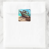 Verlaten oude boot op een verlaten zandstrand vierkante sticker (Tas)