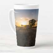 Verlaten Shed Colorado Sunset Custom Latte Mok (Linkerhoek)