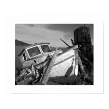 Verlaten Shipwreck Black en White Photo