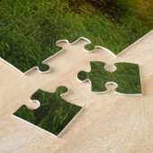 Verlaten verweerd schuur in het bos legpuzzel (Zijkant)