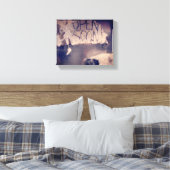 Verlaten winkel met snel open teken afwijzen canvas afdruk (Insitu (Slaapkamer))