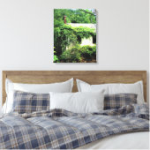 Verlaten Witte Huis in de Bossen Canvas Afdruk (Insitu (Slaapkamer))