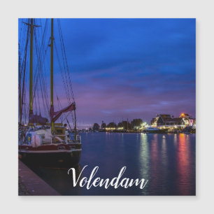 Verlichtde haven van Volendam bij nacht Magnet