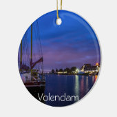Verlichtde haven van Volendam 's nachts Keramisch Ornament (Links)