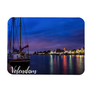 Verlichtde haven van Volendam 's nachts Magneet